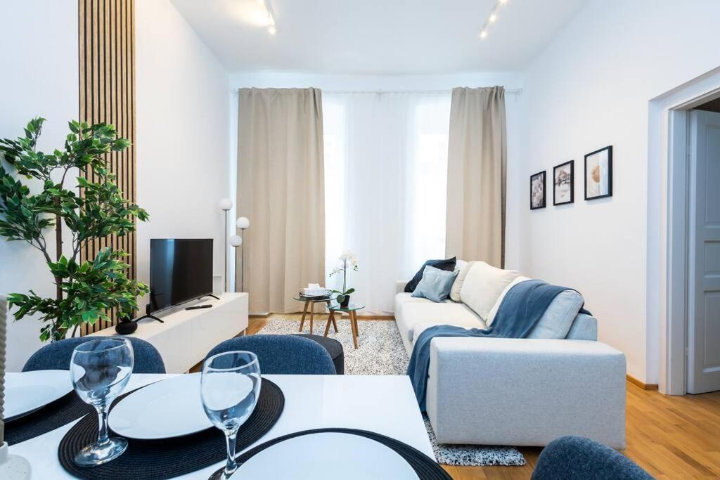 Orestaliving - Spacious 2Br On The Danube Canal Vienne Extérieur photo