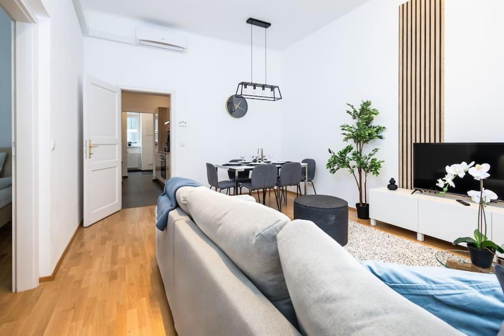Orestaliving - Spacious 2Br On The Danube Canal Vienne Extérieur photo